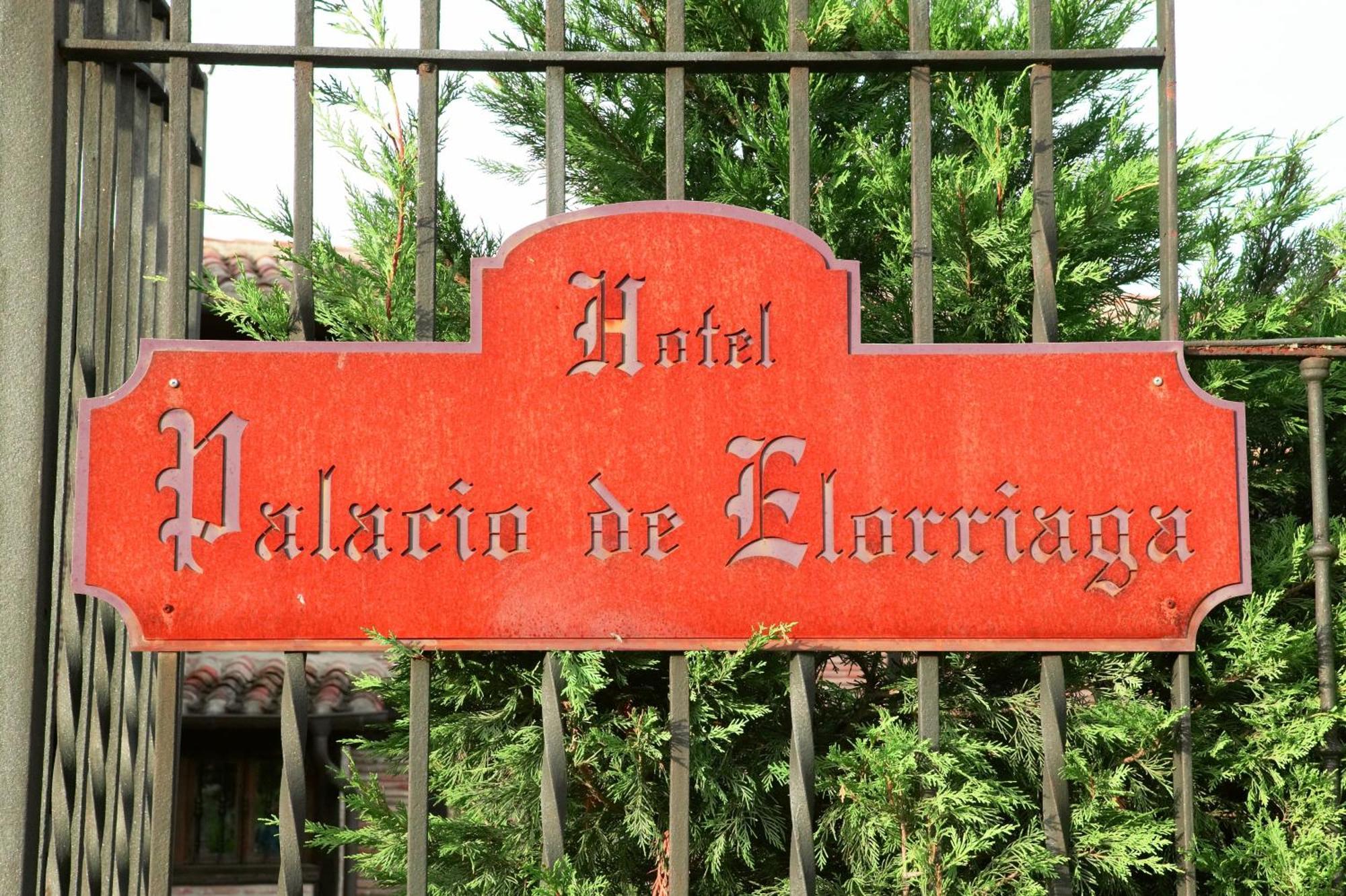 Hotel Palacio De Elorriaga บิโตเรีย-กัสเตซ ภายนอก รูปภาพ
